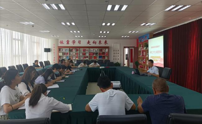 化工公司和书院公司联合党支部 召开“庆七一 学精神 讲党课 过生日 温誓词  喜迎二十大”主题党日运动