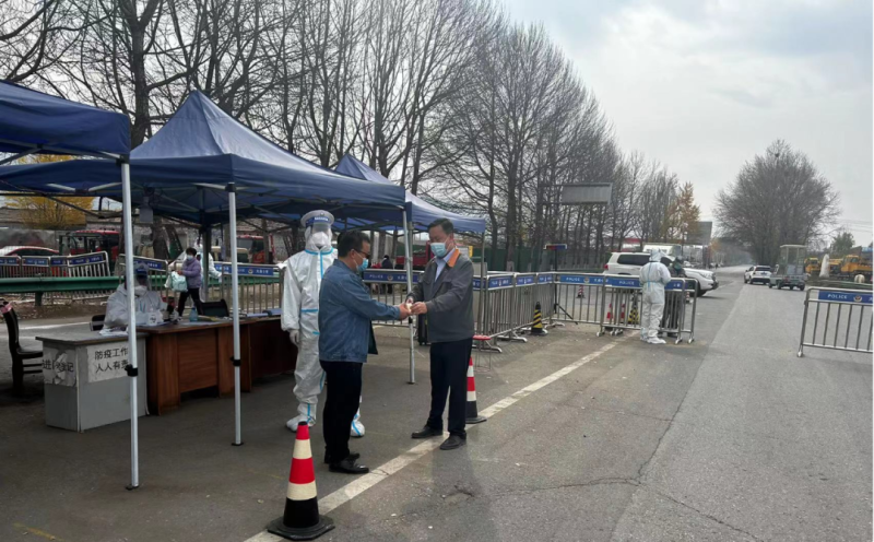 情系职工暖人心 送药上门显真情 ——集团工会为工投公司职工紧迫采购应急药物