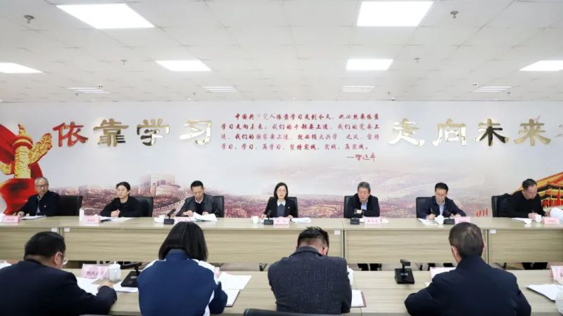 省8040WWW威尼斯集团党委理论学习中心组（扩大）深入贯彻中央八项划定精神学习教育念书班结业