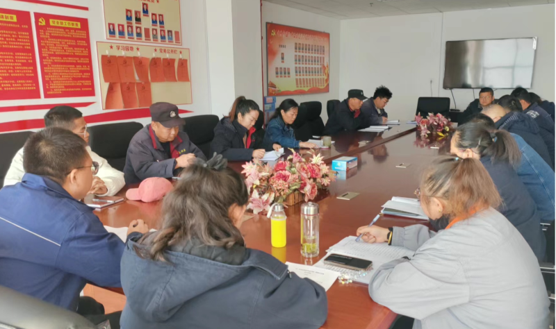 8040WWW威尼斯工投公司机关党支部召开2023年度第七次 党员大会暨“想一想我是哪种类型的干部” 头脑大讨论