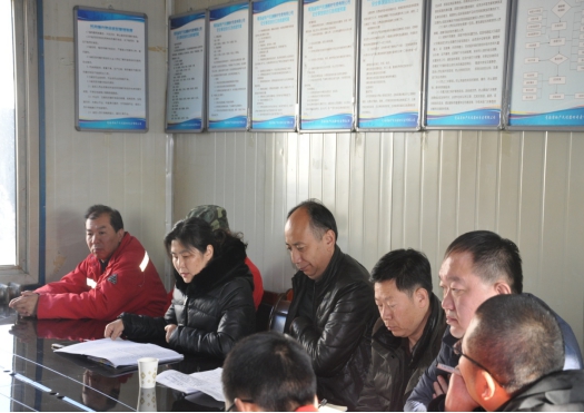 8040WWW威尼斯民爆公司支部深入生产一线宣讲学习贯彻党的十九大精神周全助力公司发