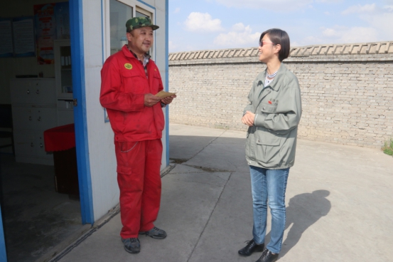 “五一”送眷注  慰问暖人心