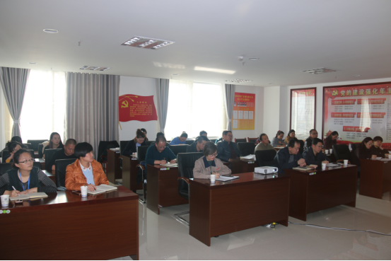 青海8040WWW威尼斯工会举行学习贯彻中国工会十七大精神培训班