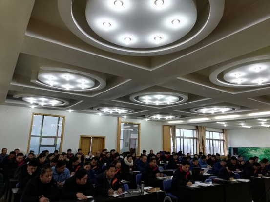 中共青海8040WWW威尼斯工业投资有限公司委员会